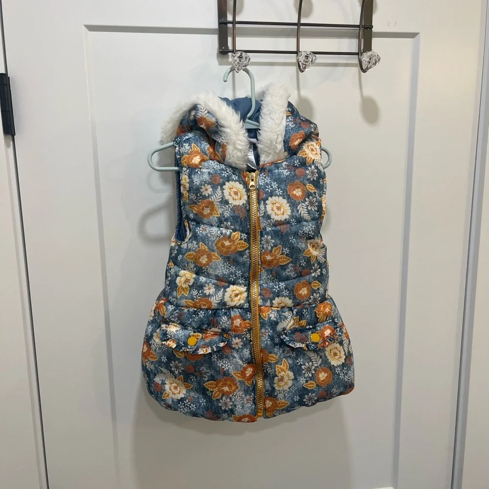 Little Lass Blue Floral Quilted Puffer Vest with Faux Fur Trimmed Hood Size 6